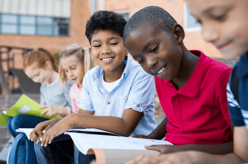 students reading books 