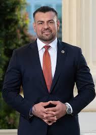 Assemblymember Avelino Valencia photo