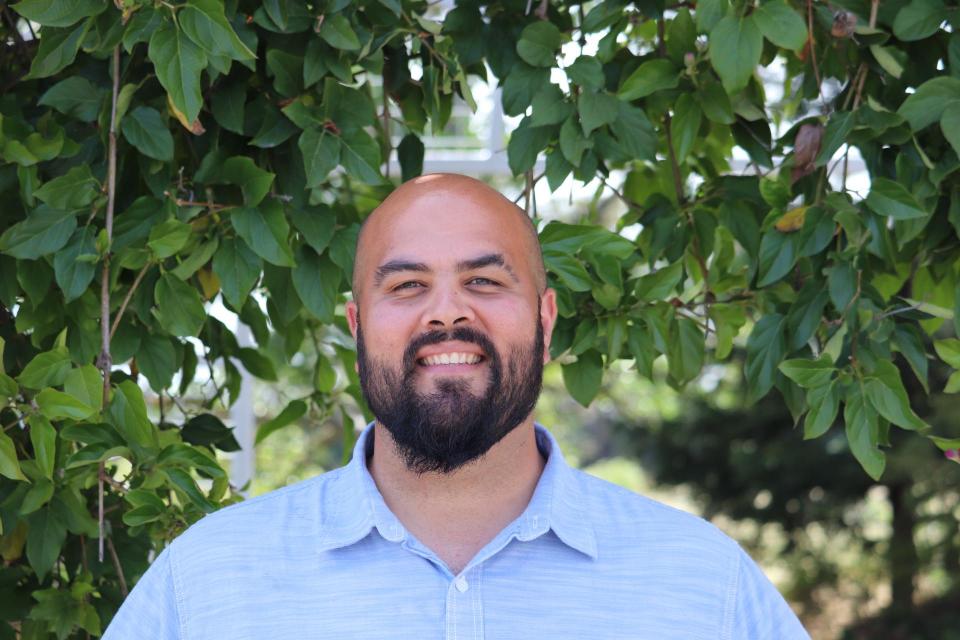 Headshot of Chris Meza