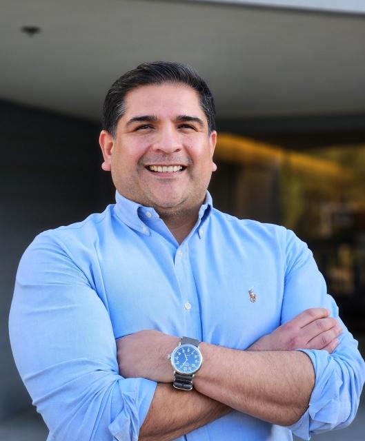 Headshot of George Hernandez