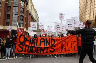 A group of Oakland Unified students protesting