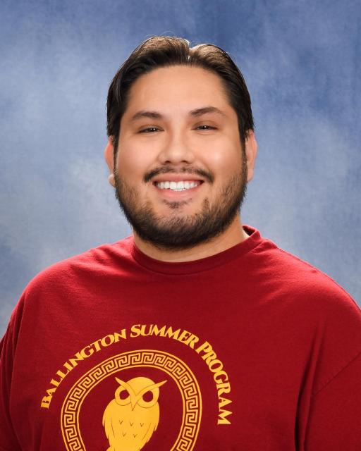 Khristian Marmolejo headshot