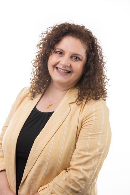 Headshot photo of Nora Hana